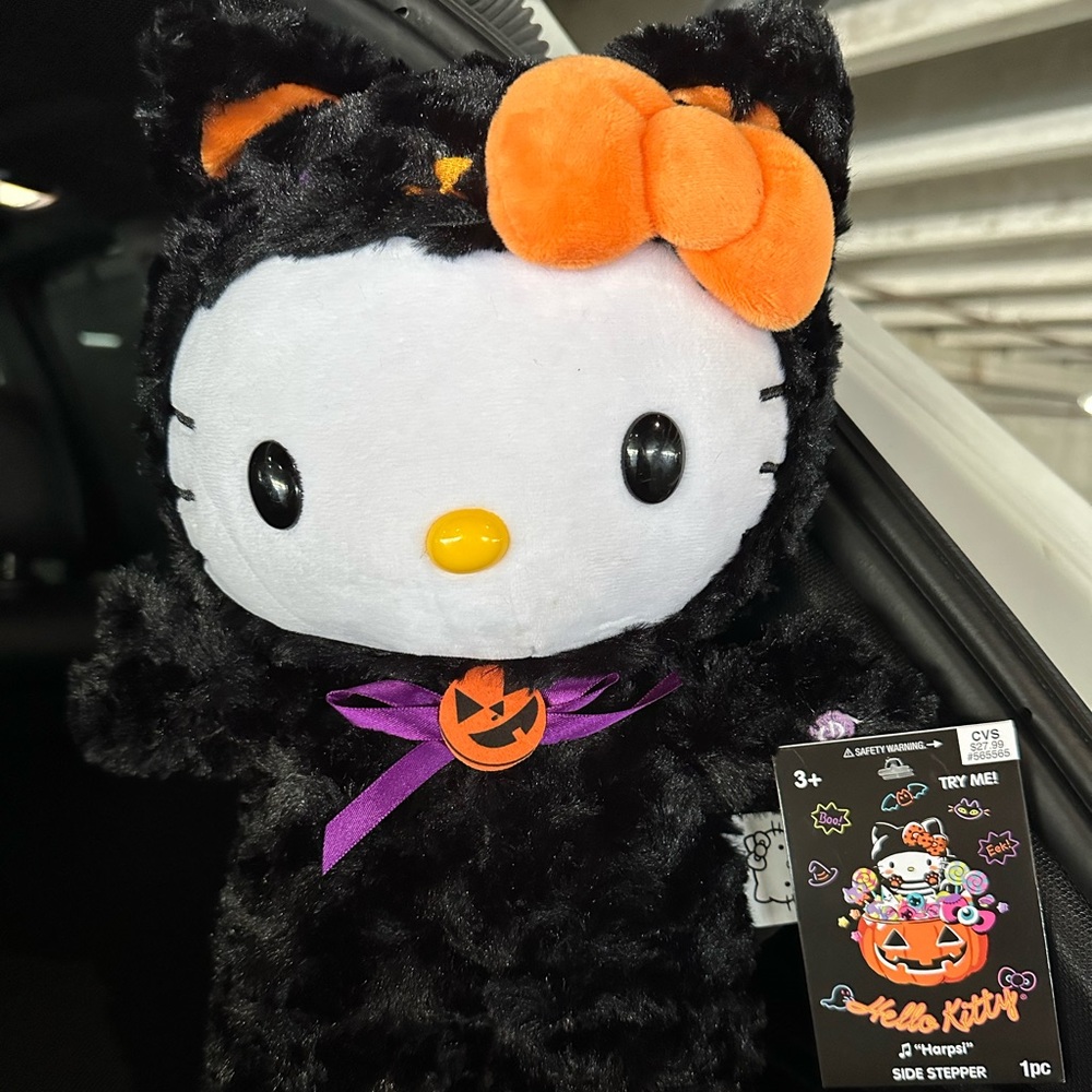 Hello kitty black cat side stepper 2023